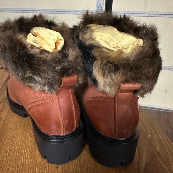 ‼️$10 - Bussola RIC Leather Women’s Winter Hiker Boots with Faux Fur Size 39 NWT - Picture 9 of 10